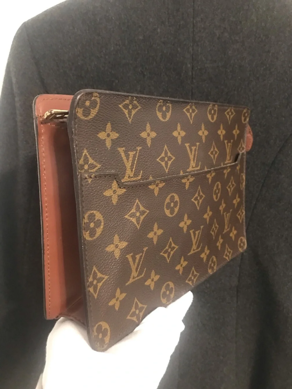 ✅LV CLUTCH MONOGRAM AUTHENTIC LOUIS VUITTON BAG - Picture 11 of 12